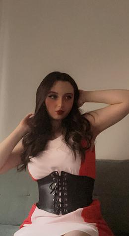 model in OmeTV Video Chat for Strangers