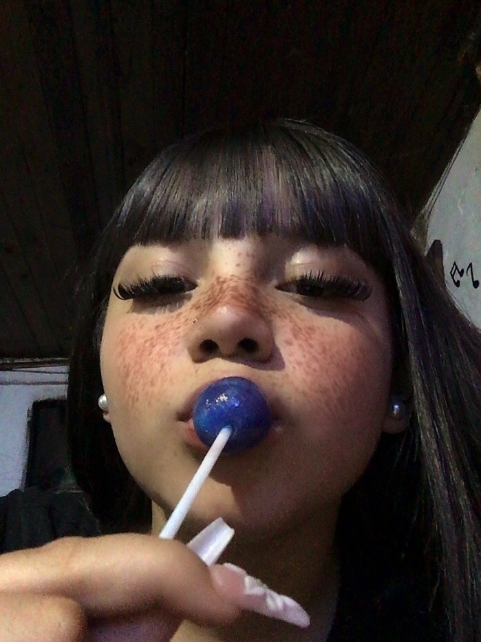 Mía in OmeTV Video Chat for Strangers