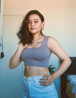 Angela in OmeTV Video Chat for Strangers