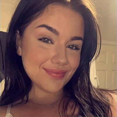 Bella in OmeTV Video Chat for Strangers