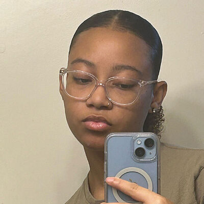 Kate in OmeTV Video Chat for Strangers