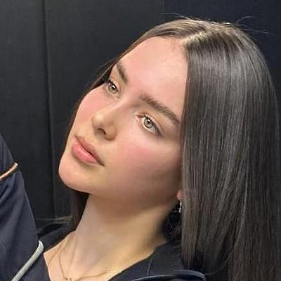 Bea in OmeTV Video Chat for Strangers
