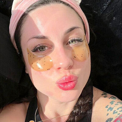 Kelly in OmeTV Video Chat for Strangers