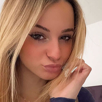 Watchyour in OmeTV Video Chat for Strangers